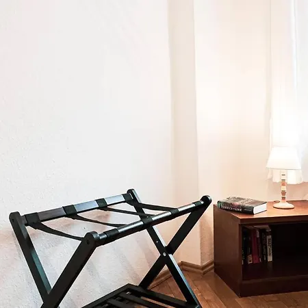 ホームステイ Altbau Mit Charme In Der Sudvorstadt - Balkon, Fruhstuck & Netflix