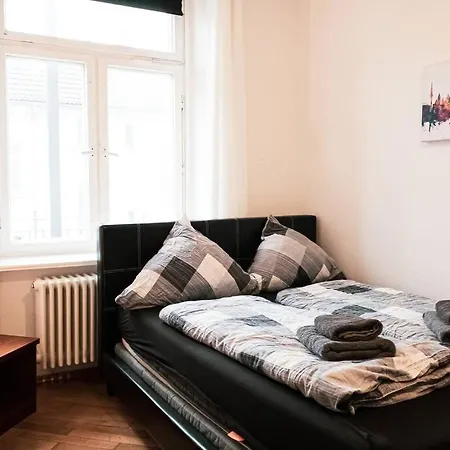 Altbau Mit Charme In Der Südvorstadt - Balkon, Frühstück&netflix *