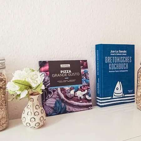 Altbau Mit Charme In Der Südvorstadt - Balkon, Frühstück&netflix Privatunterkunft *
