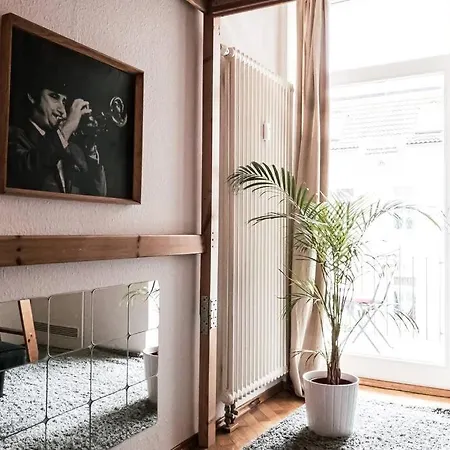 Privatunterkunft Altbau Mit Charme In Der Südvorstadt - Balkon, Frühstück&netflix Leipzig