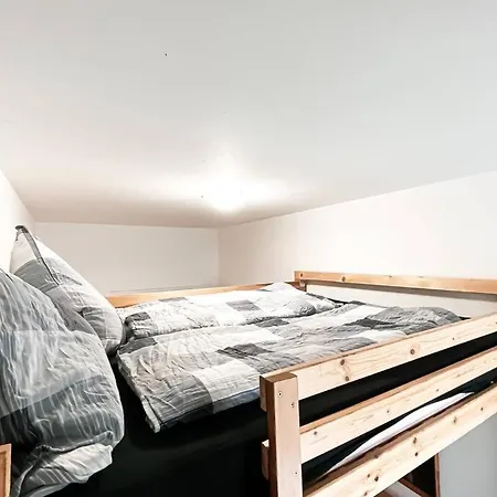 Altbau Mit Charme In Der Südvorstadt - Balkon, Frühstück&netflix * Leipzig