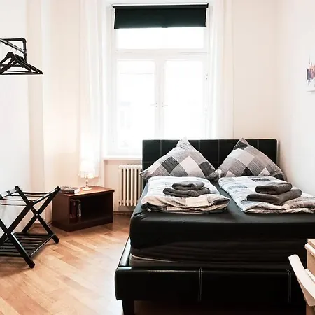 Altbau Mit Charme In Der Südvorstadt - Balkon, Frühstück&netflix Privatunterkunft